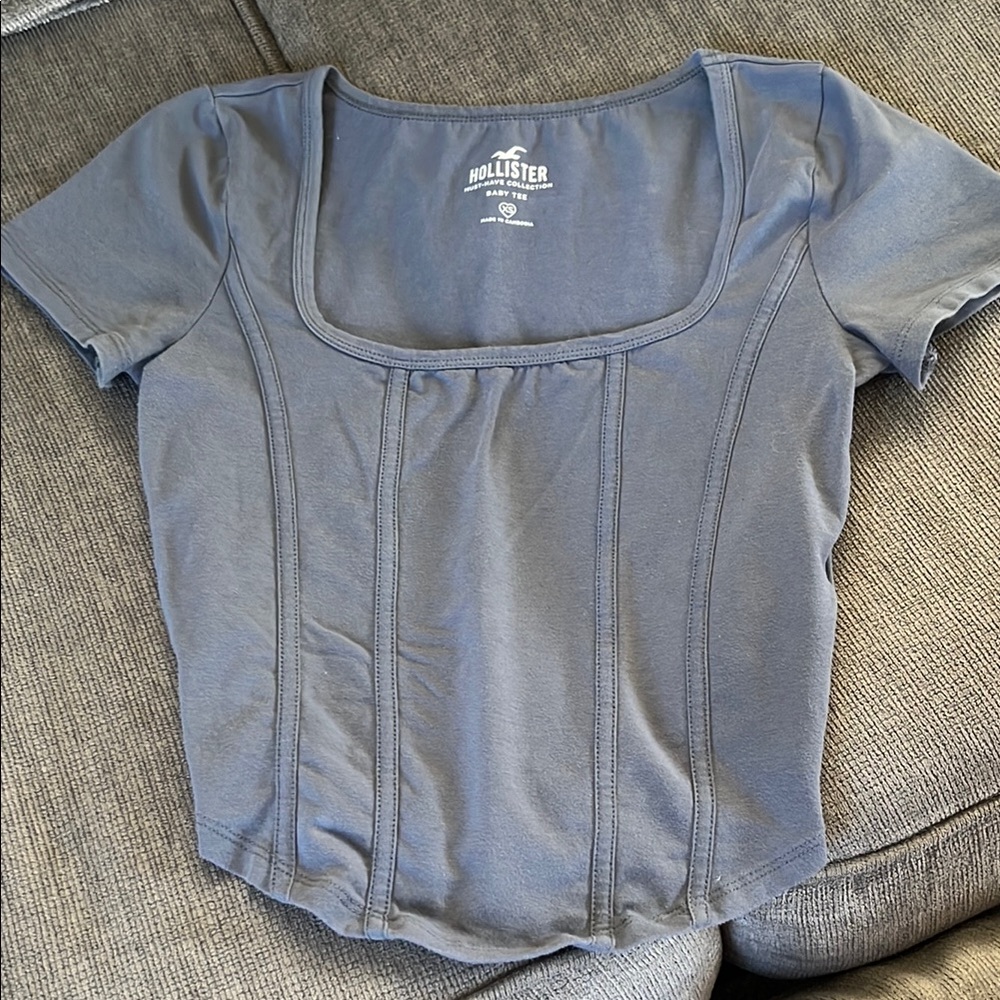 Hollister baby tee
